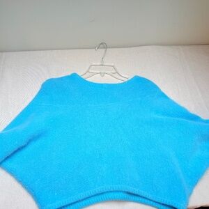Vintage 1980’s ESPRIT Blue Angora Cropped Sweater Made in Italy.